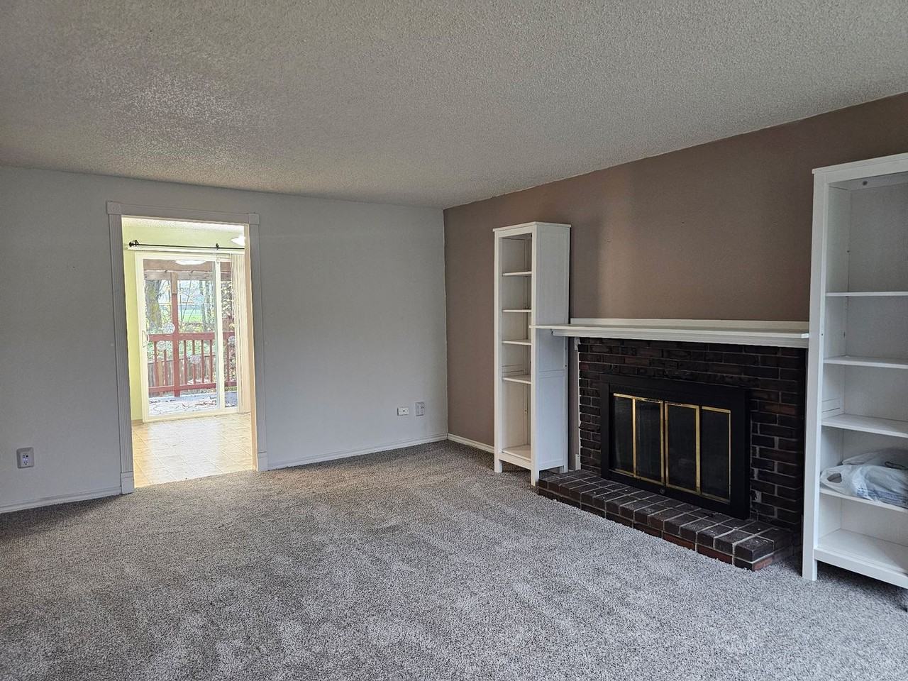 10620 171st Avenue Northeast - Photo 7 of 22