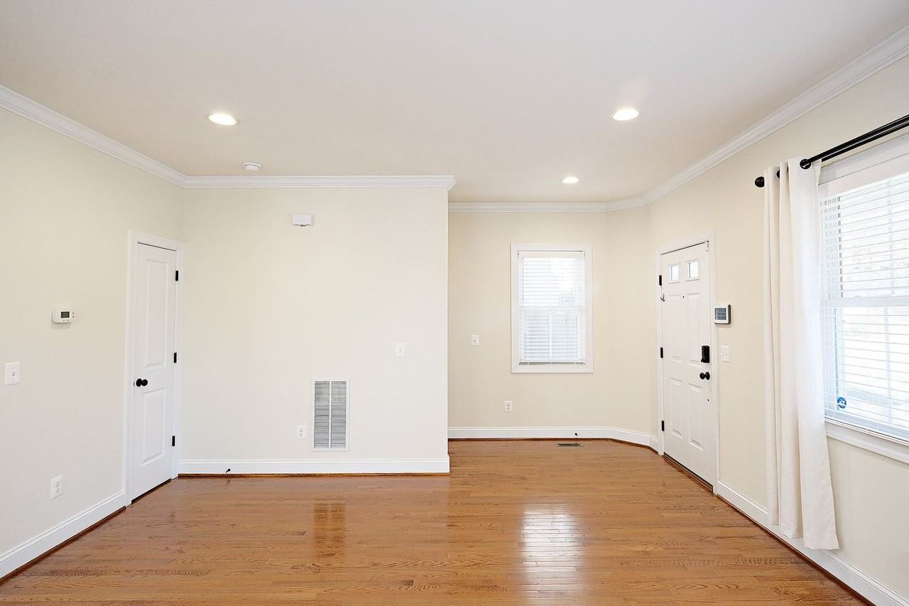 202 Lankford Ave - Photo 3 of 21