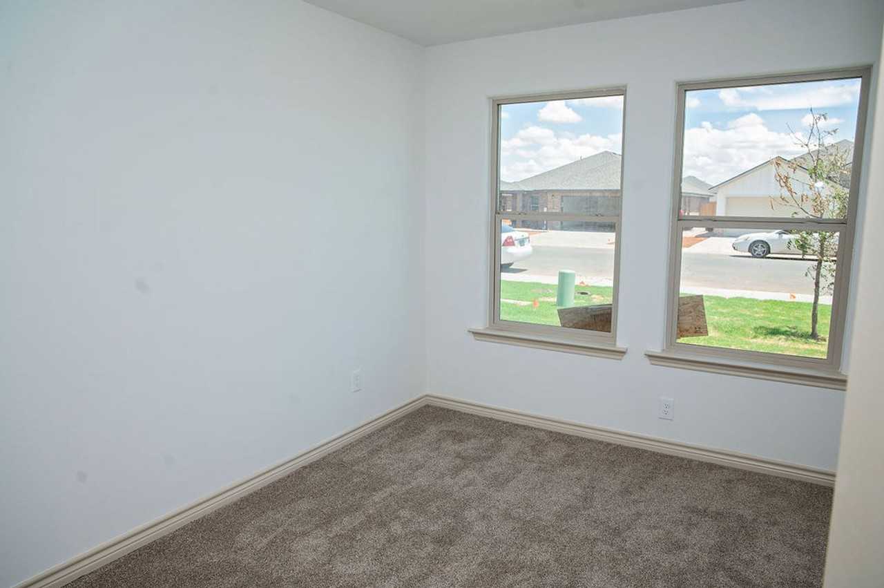 1325 Bajada Street - Photo 5 of 18