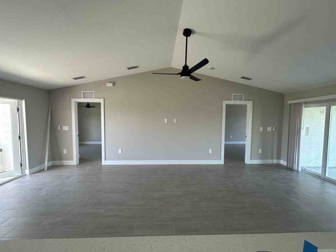 3919 Ne 12th Ave - Photo 3 of 22