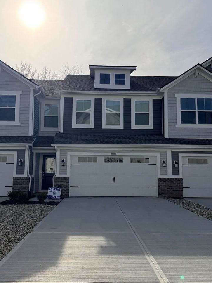 7615 Moran Ct - Photo 3 of 32