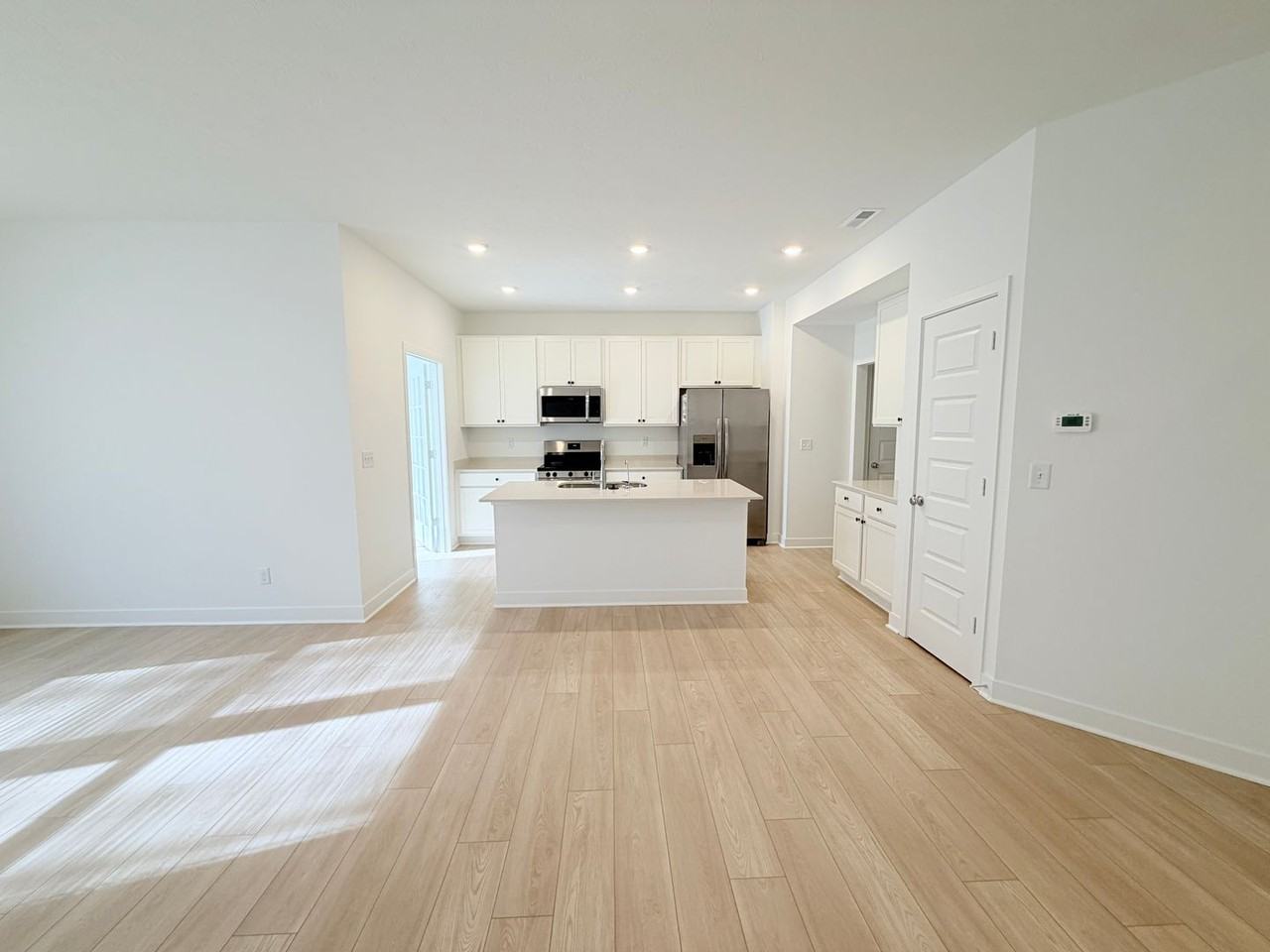 7615 Moran Ct - Photo 7 of 32