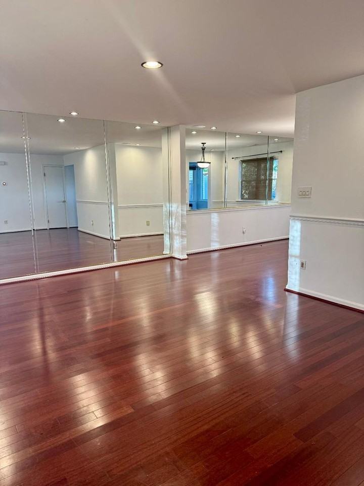 1036 Glen Willow Drive - Photo 3 of 13