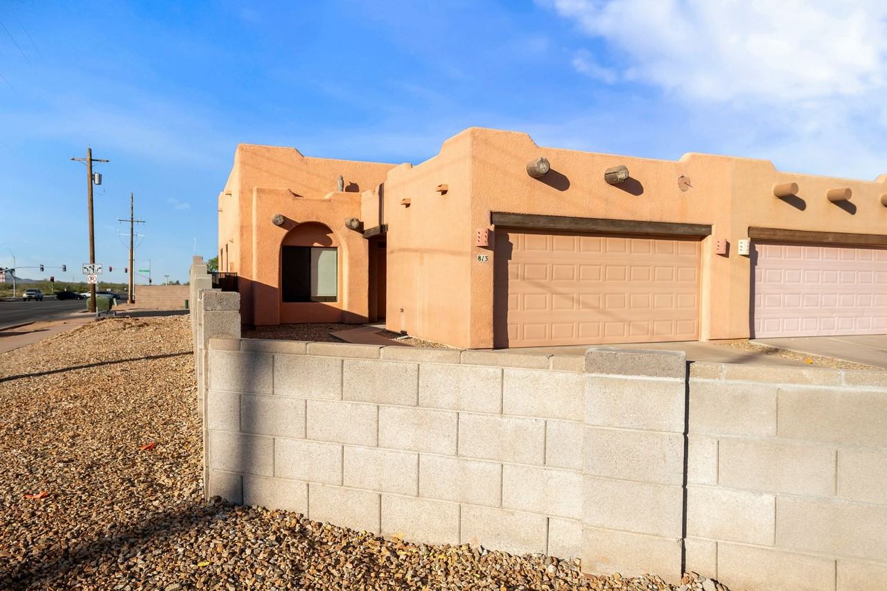 813 Ocotillo Dr - Photo 2 of 22