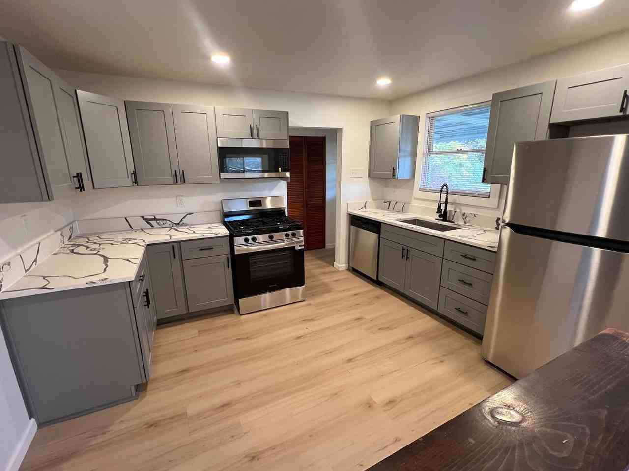 6036 Sawyer Street - Photo 4 of 13