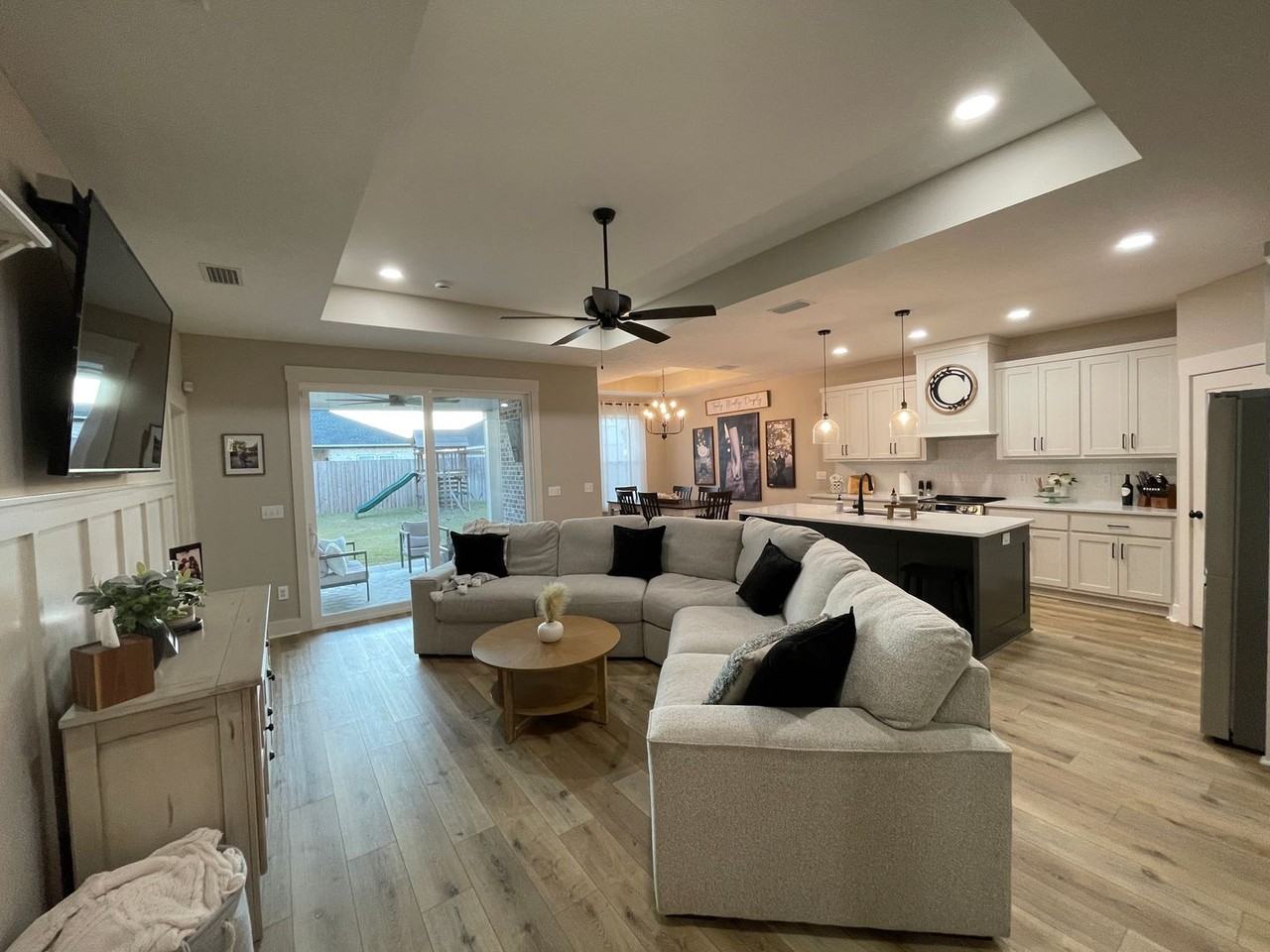 3787 Basal St - Photo 4 of 31