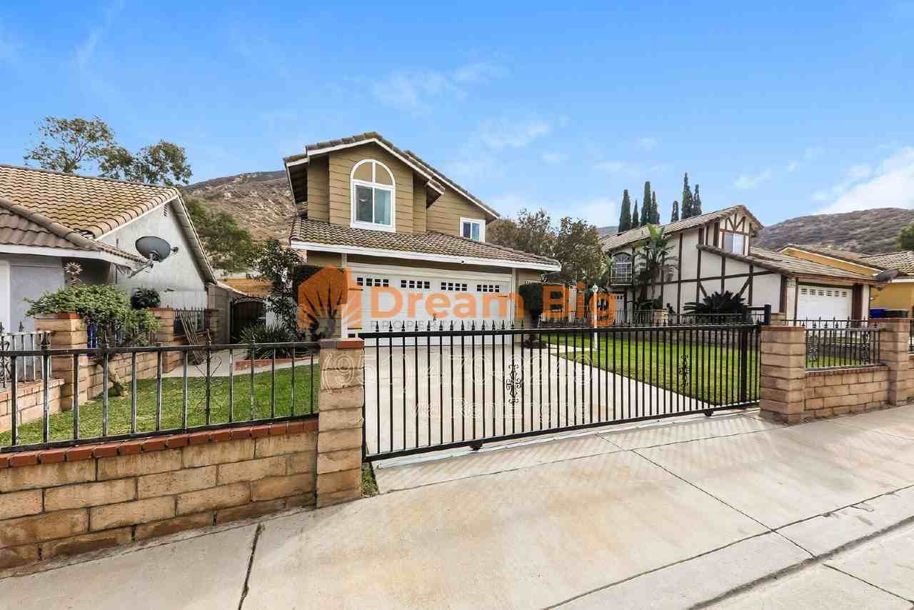 12025 Weeping Willow Ln - Photo 7 of 50