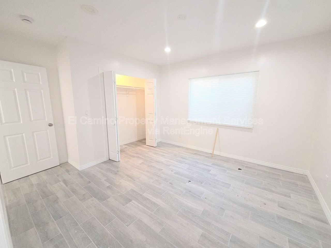 4064 E 60th St - Photo 6 of 18