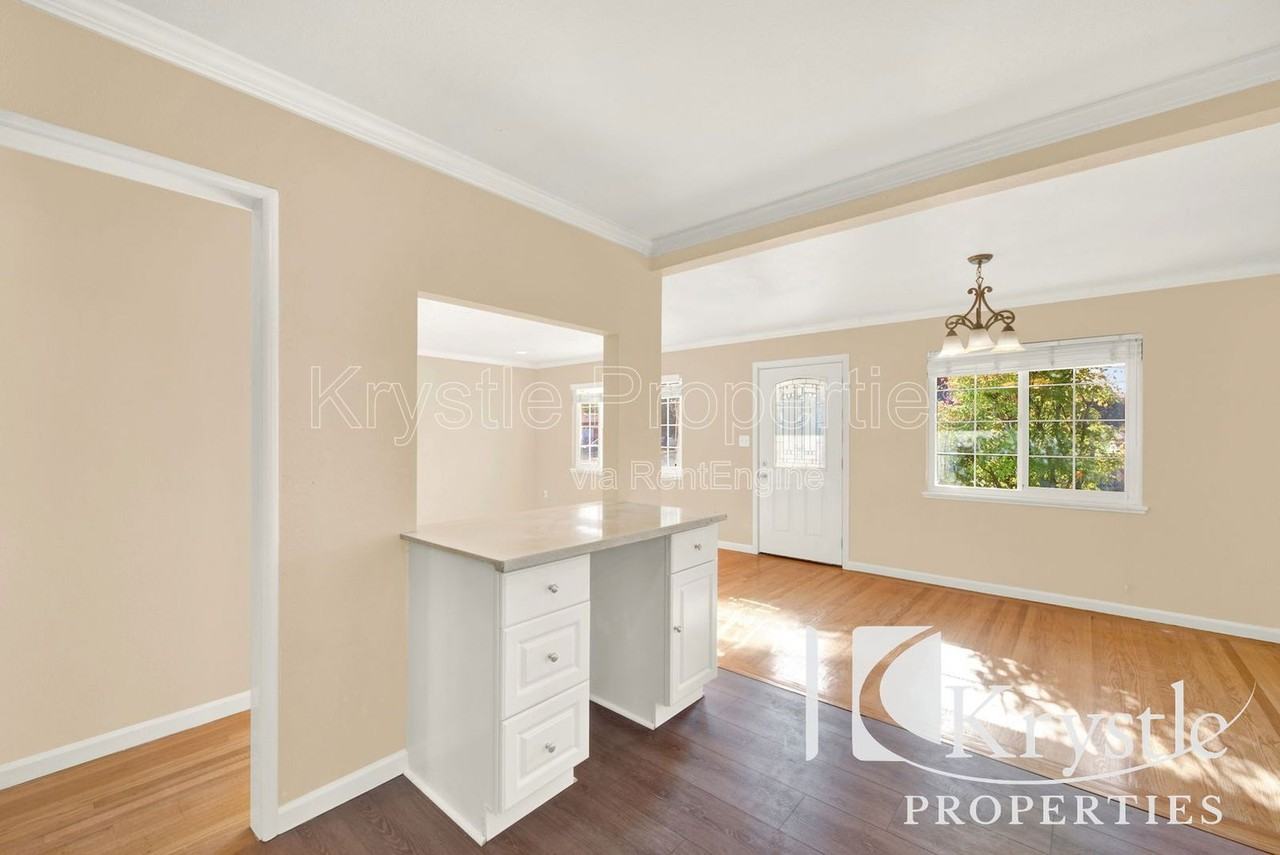 342 Los Altos Drive - Photo 4 of 22