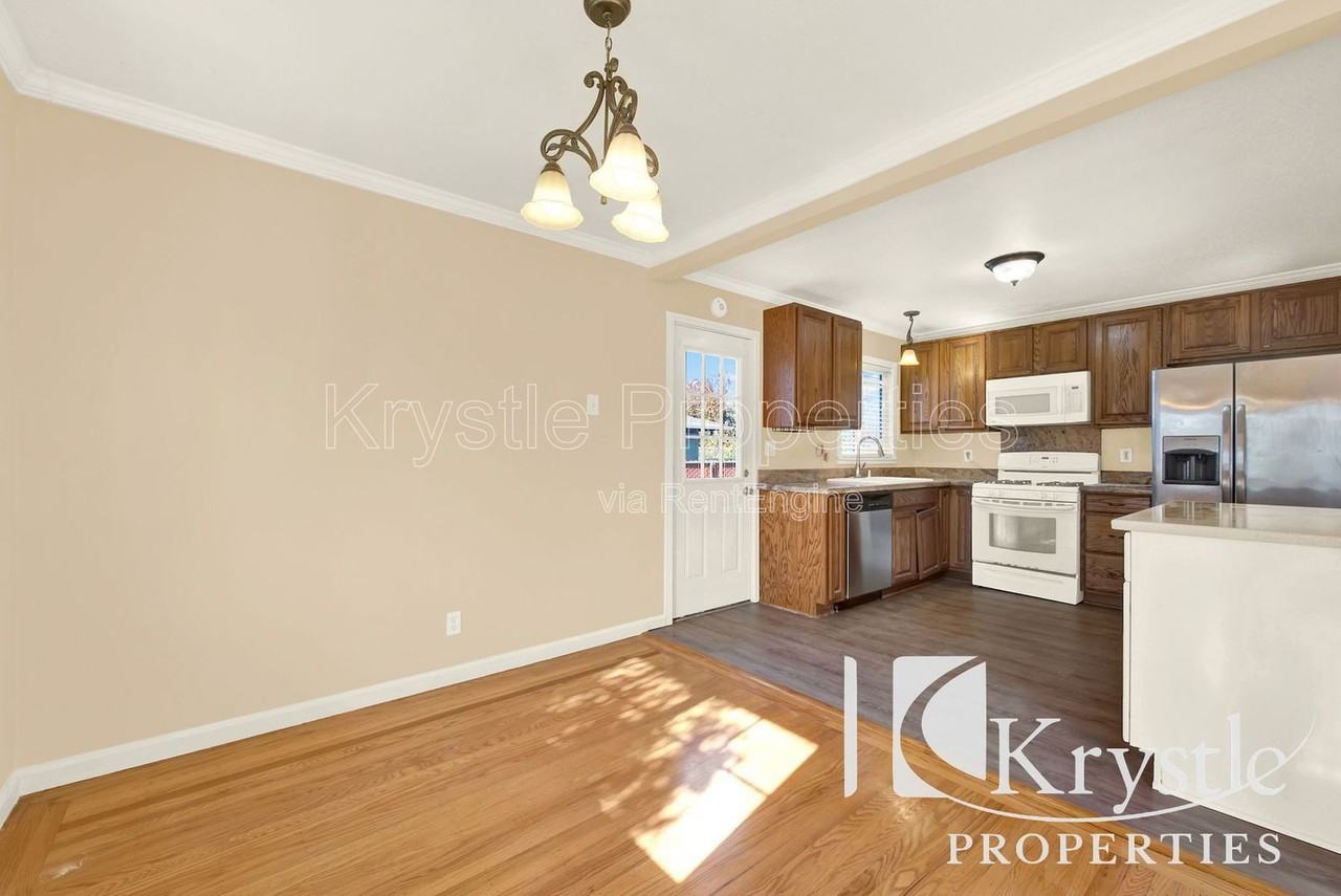 342 Los Altos Drive - Photo 6 of 22