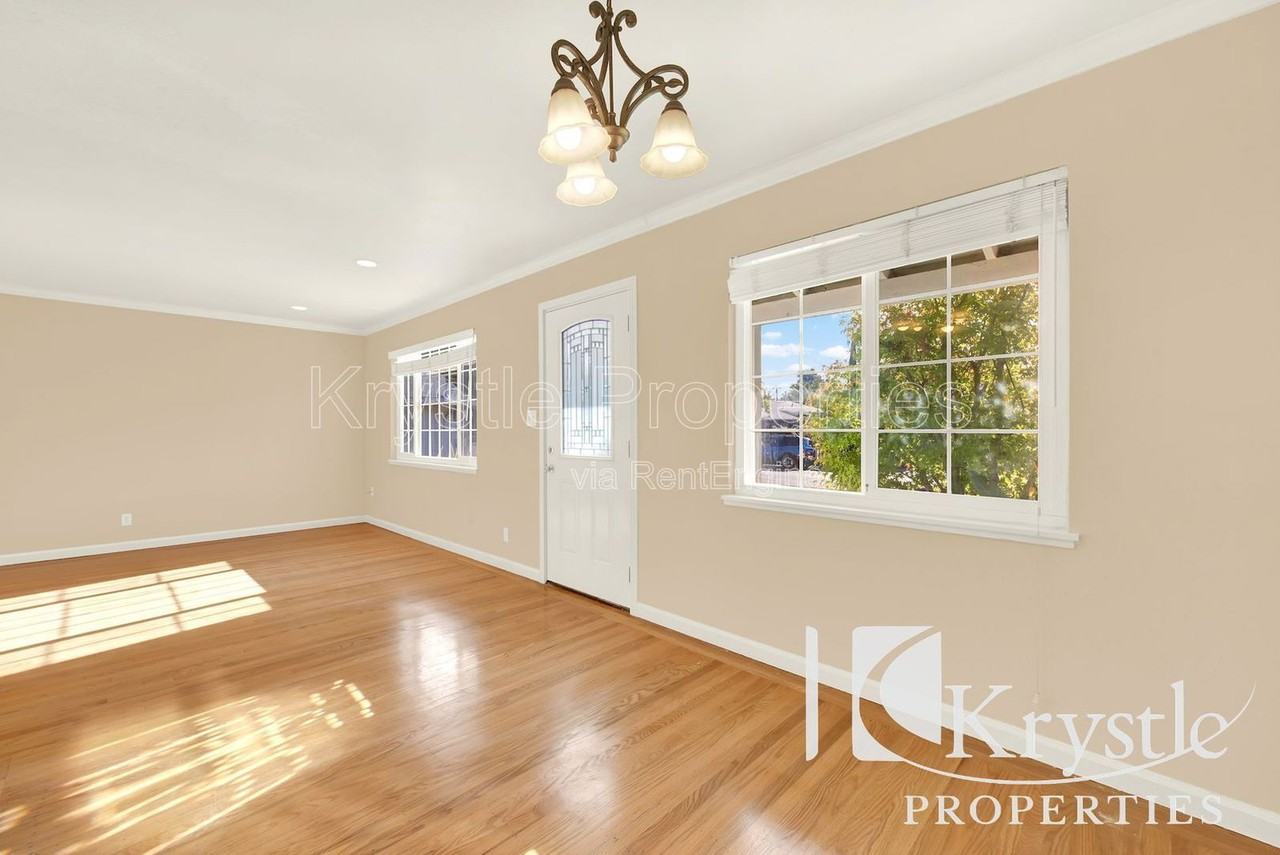 342 Los Altos Drive - Photo 7 of 22