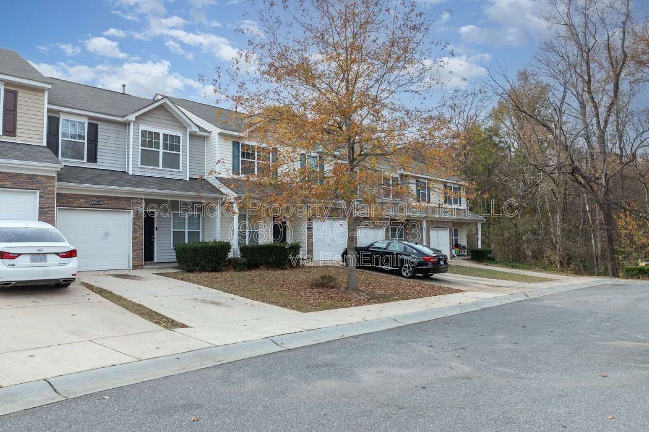 11033 Ardglass Ct - Photo 4 of 29