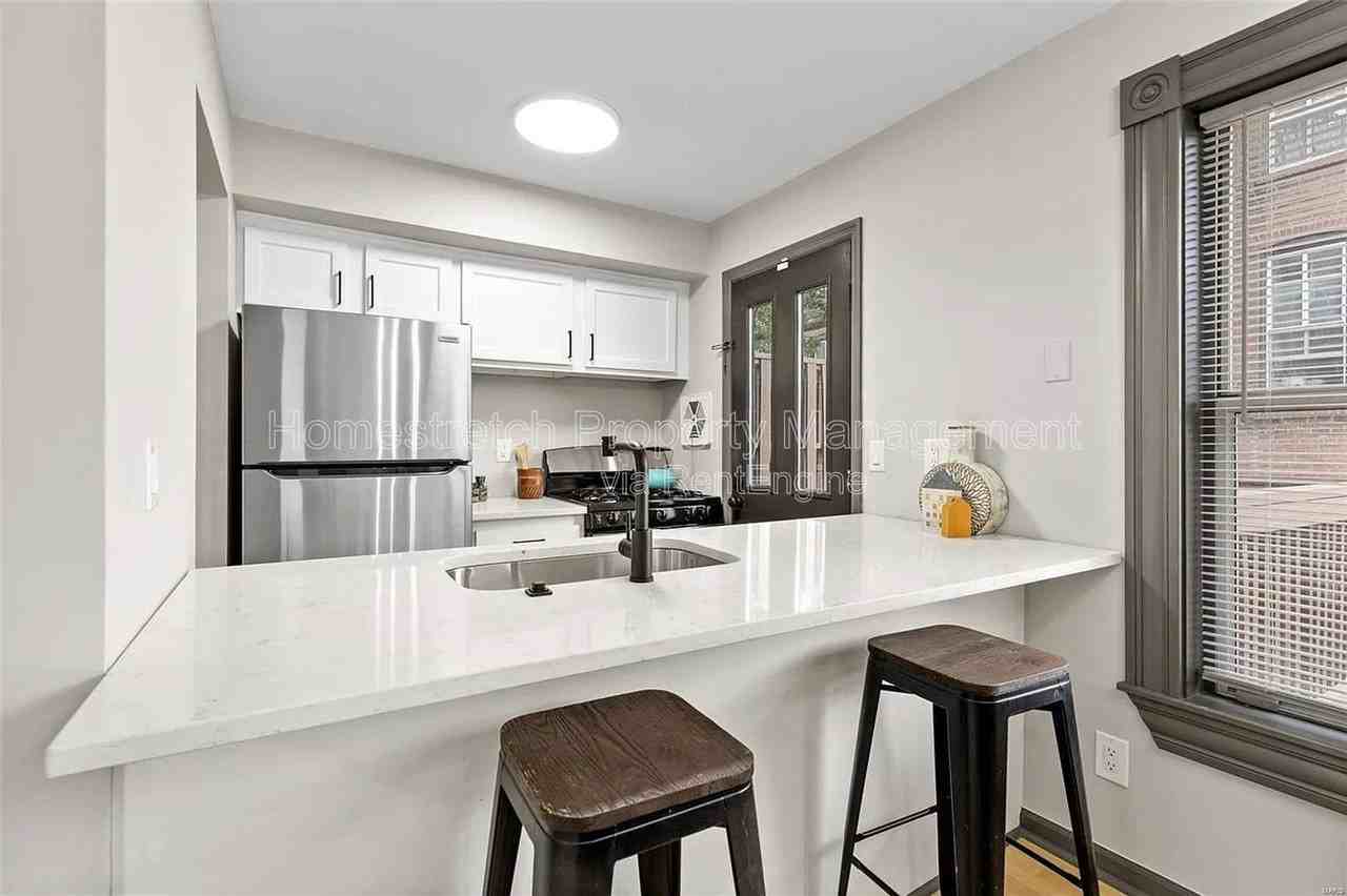 1001 Lami Street - Photo 3 of 22