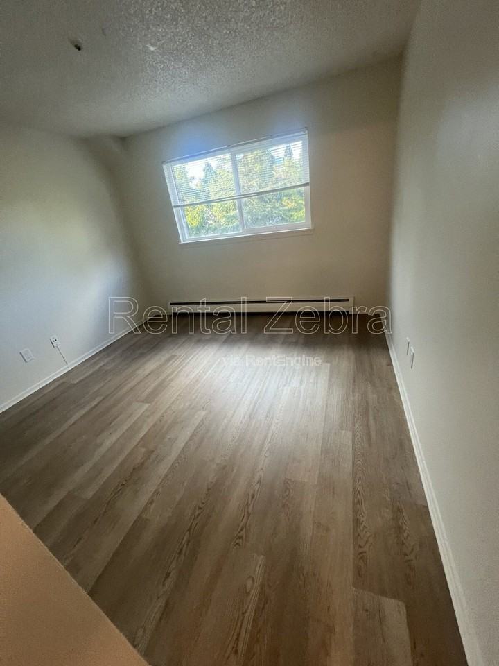 1420 Southwest Blvd #7 - Photo 4 of 13