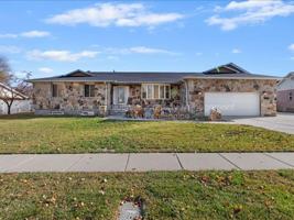 featured image of 6837 South Creekcove Way