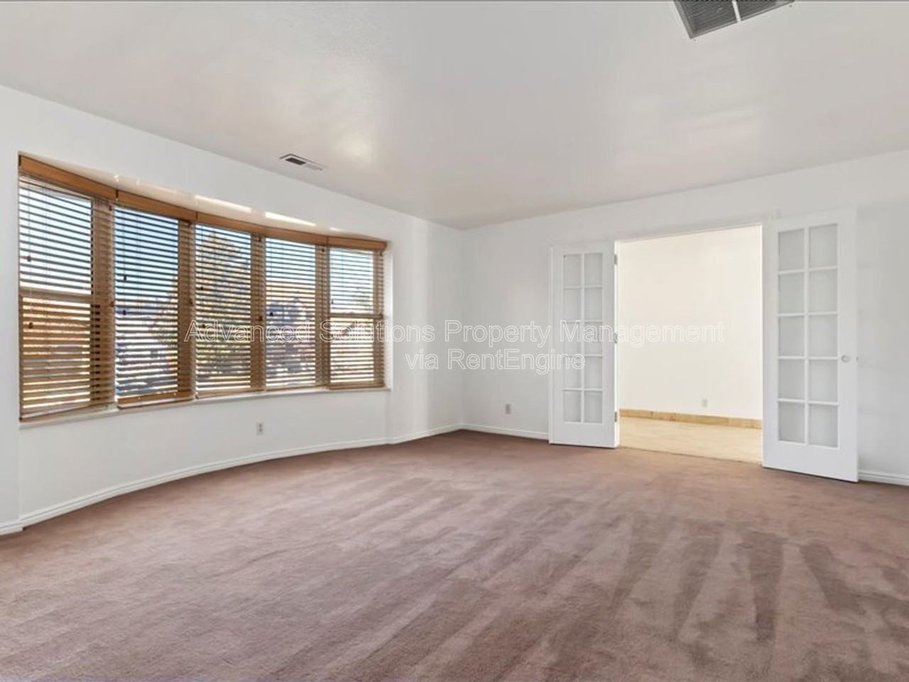 6837 S Creekcove Way - Photo 4 of 30