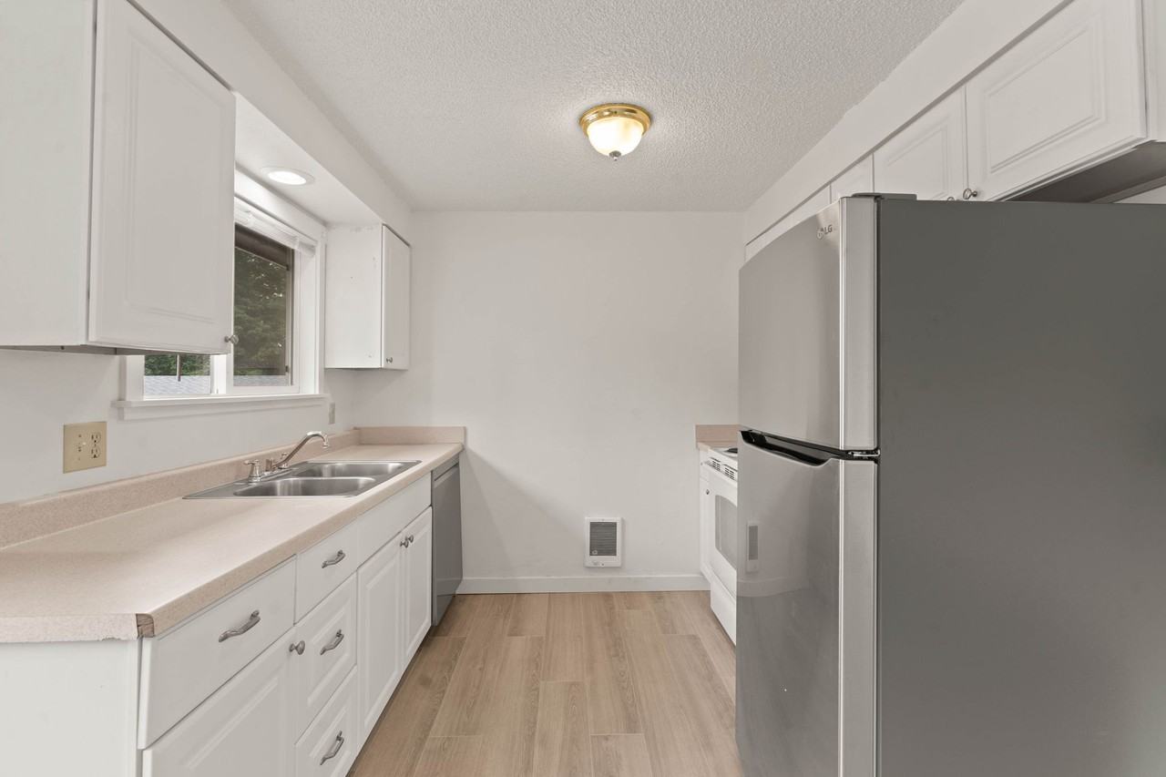 3223 North 7th Street #3 - Photo 5 of 7