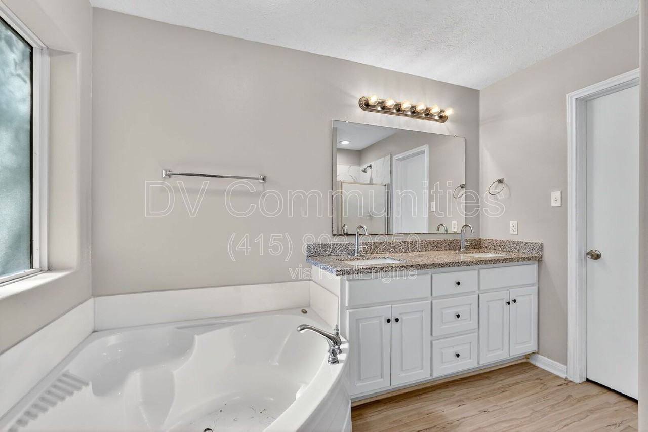 16350 Many Trees Ln - Photo 2 of 31