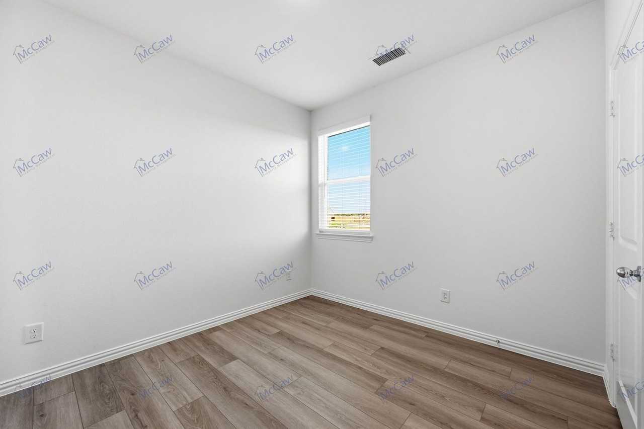 239 Golden Run Dr - Photo 7 of 33