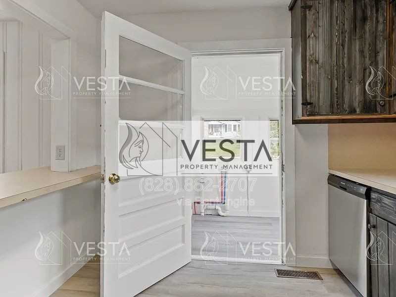 34 Huffman Rd - Photo 3 of 31