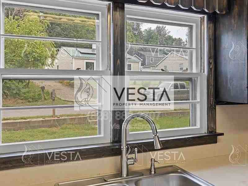 34 Huffman Rd - Photo 4 of 31