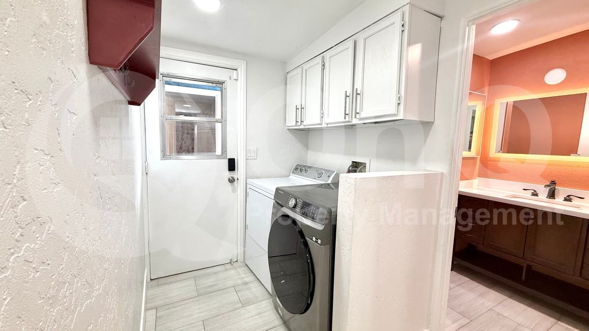 1419 E Hatcher Rd #1 - Photo 5 of 19