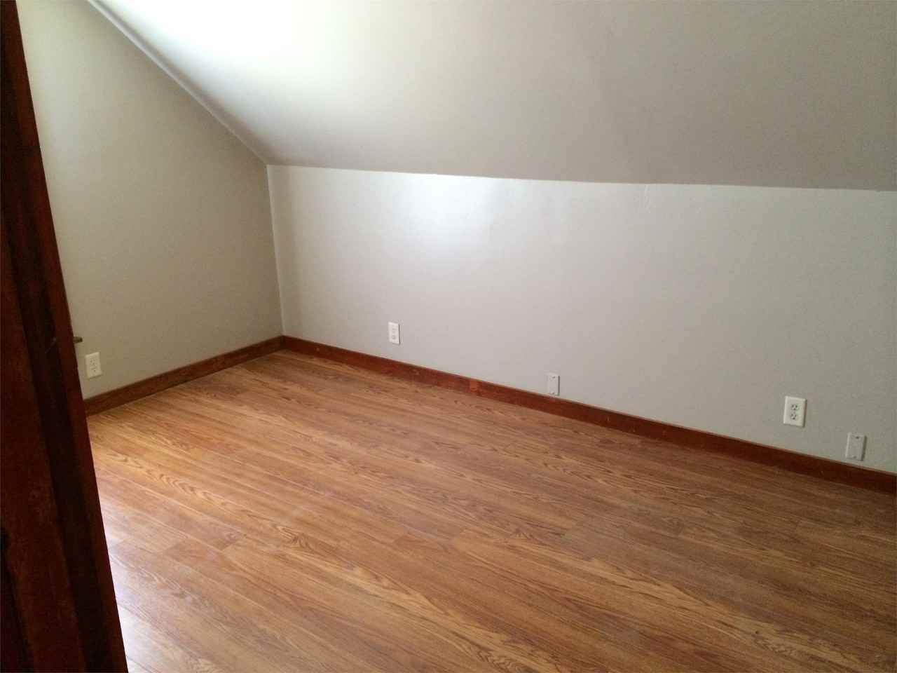101 W 7th St - Photo 3 of 12