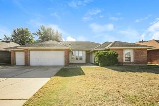 11840 Sw 3rd Ter - Photo 1 of 1