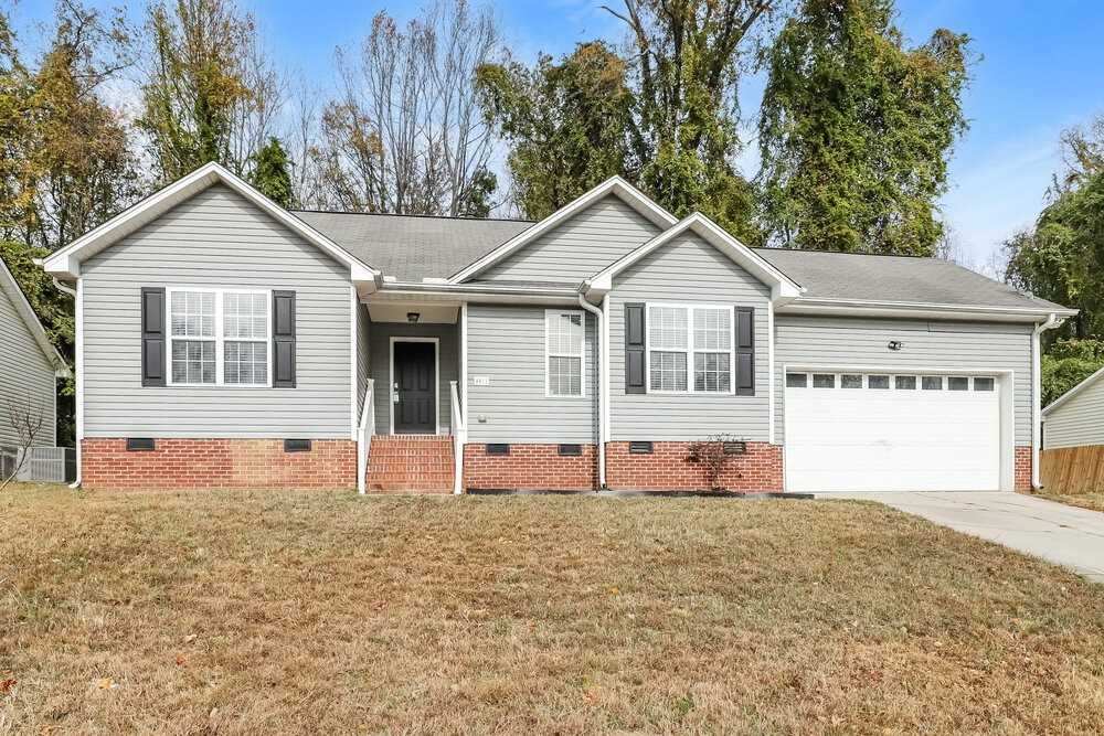 4011 Mountainridge Drive - Photo 3 of 16