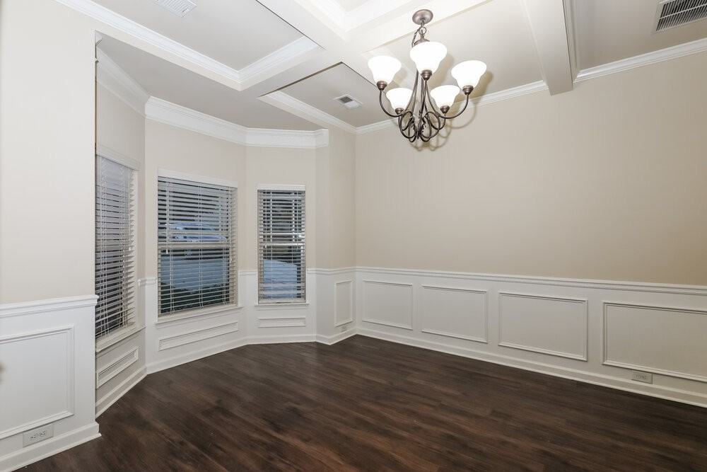 576 Camano Way - Photo 5 of 17