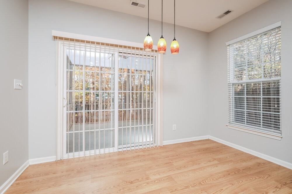 650 Ashbrittle Dr - Photo 7 of 17