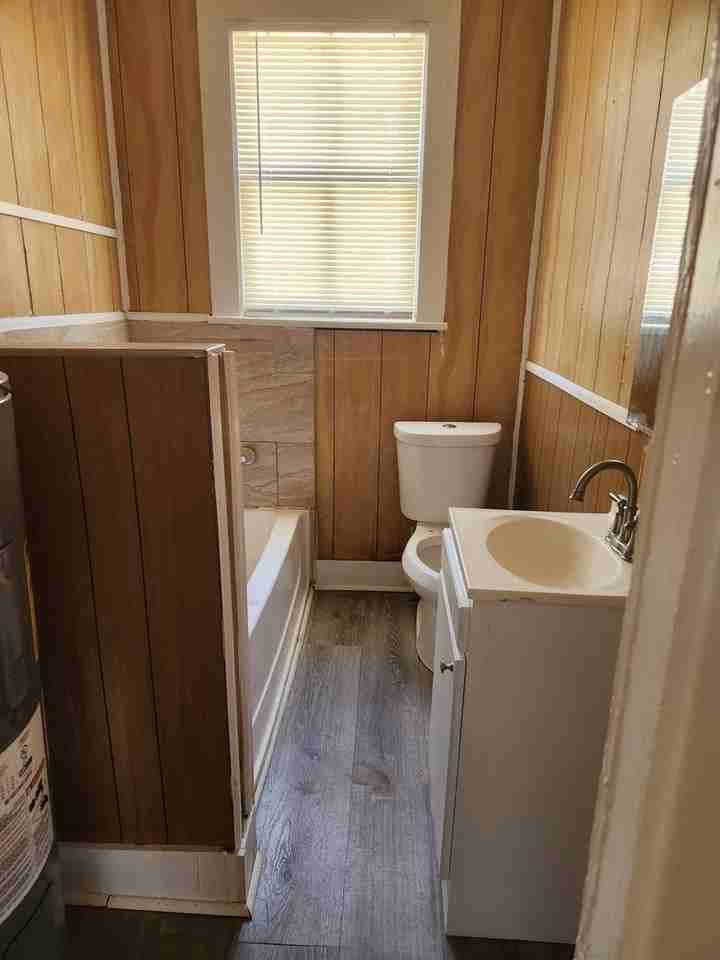 4305 Byron St - Photo 6 of 12