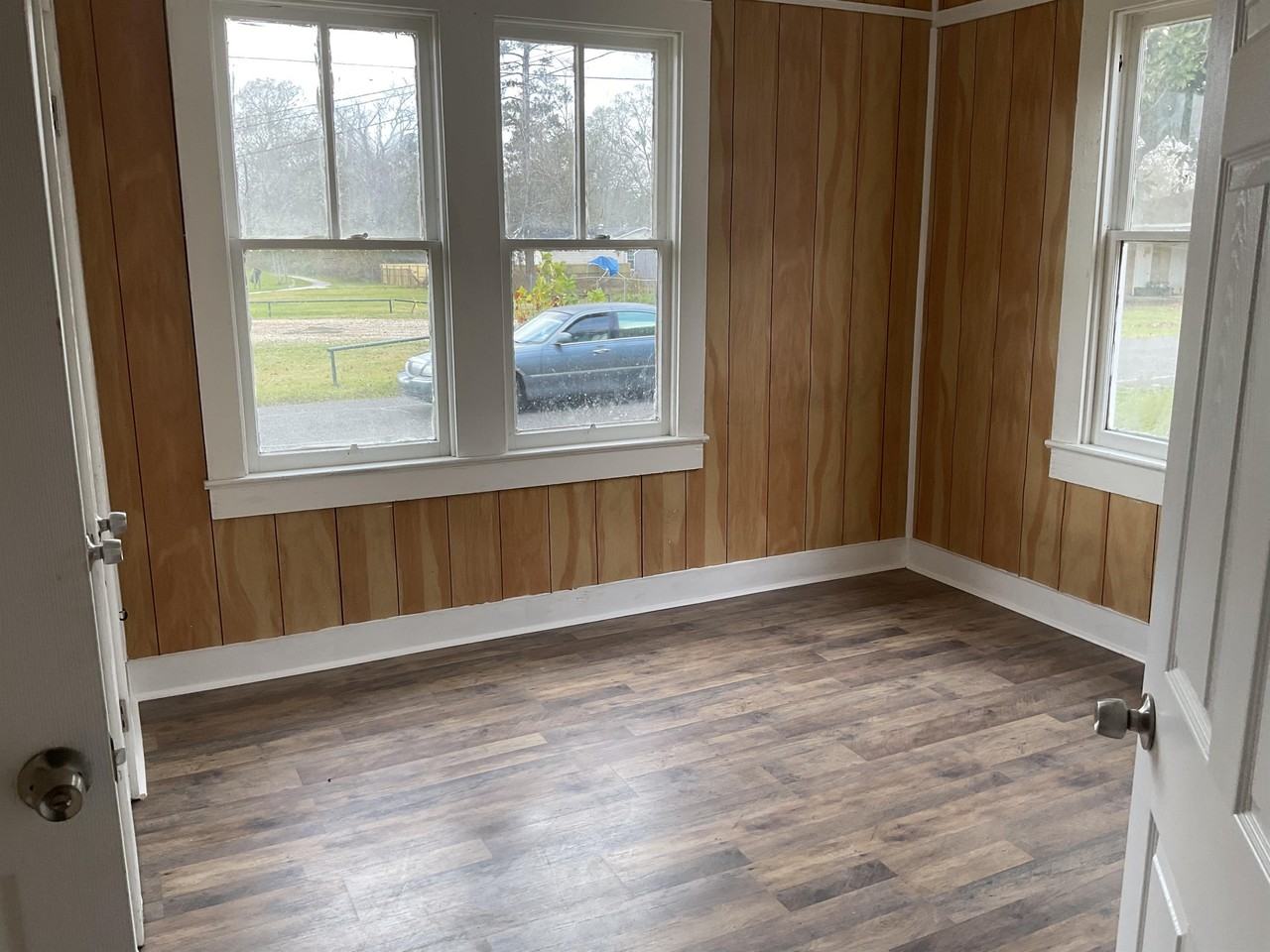 4305 Byron St - Photo 7 of 12