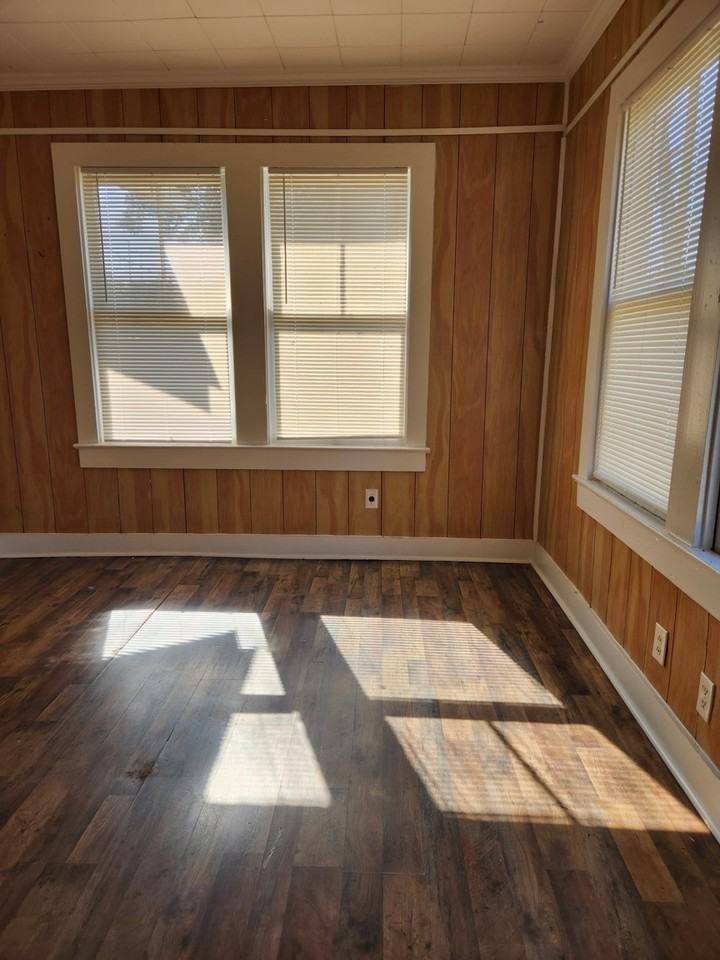 4305 Byron St - Photo 2 of 12