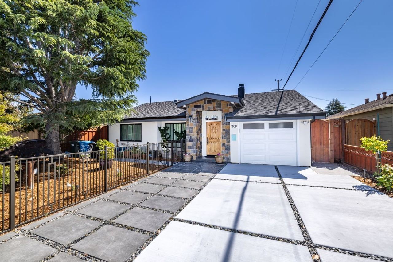 1009 S Norfolk St - Photo 7 of 24