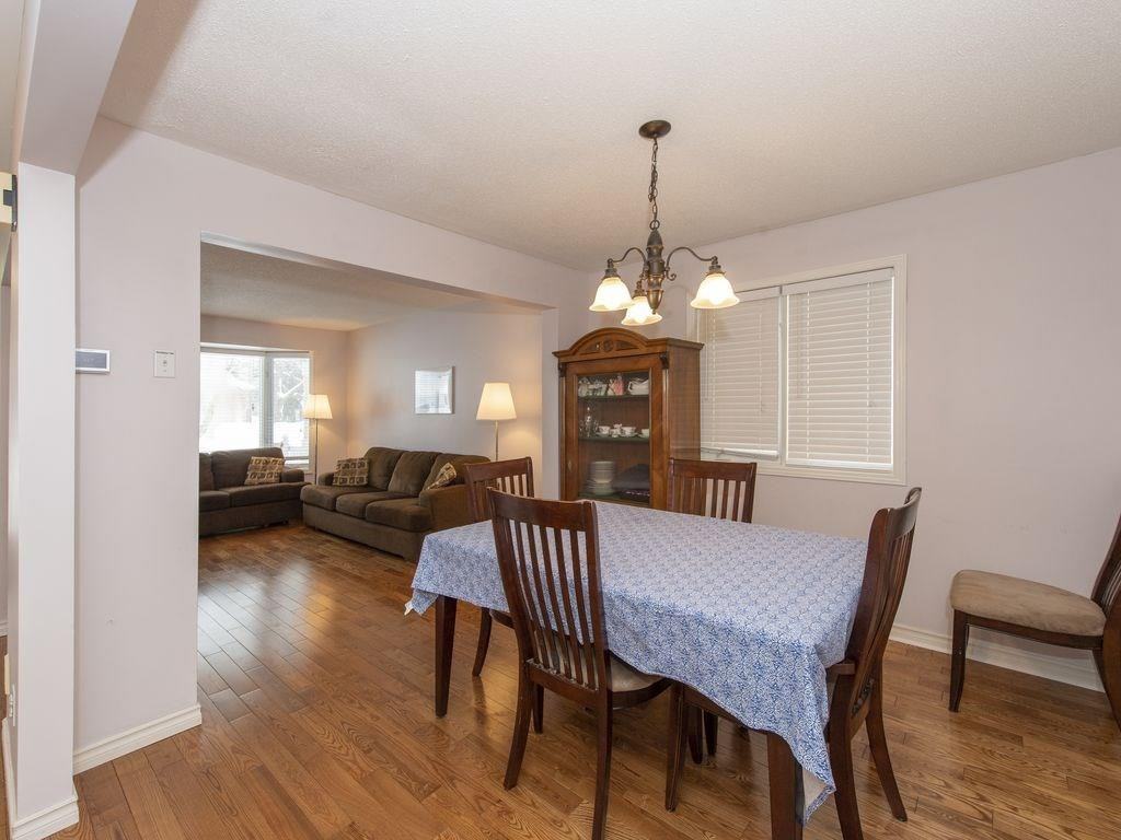 28 Inverary Drive - Photo 3 of 13