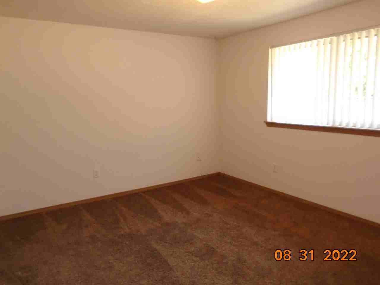 376 Shamrock St #376 - Photo 5 of 17