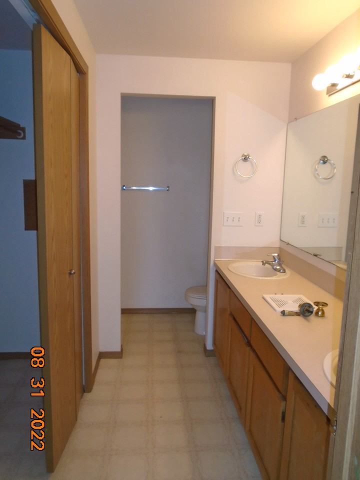 376 Shamrock St #376 - Photo 3 of 17