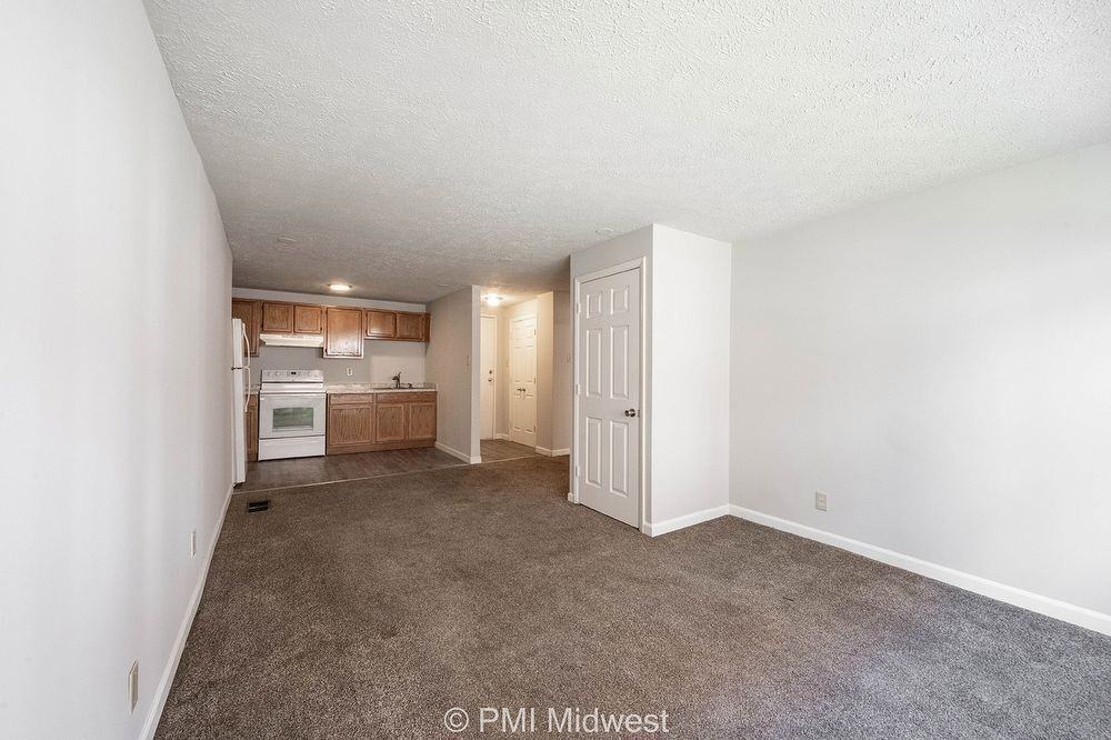 3736 N Meridian St Apt 3 - Photo 4 of 16