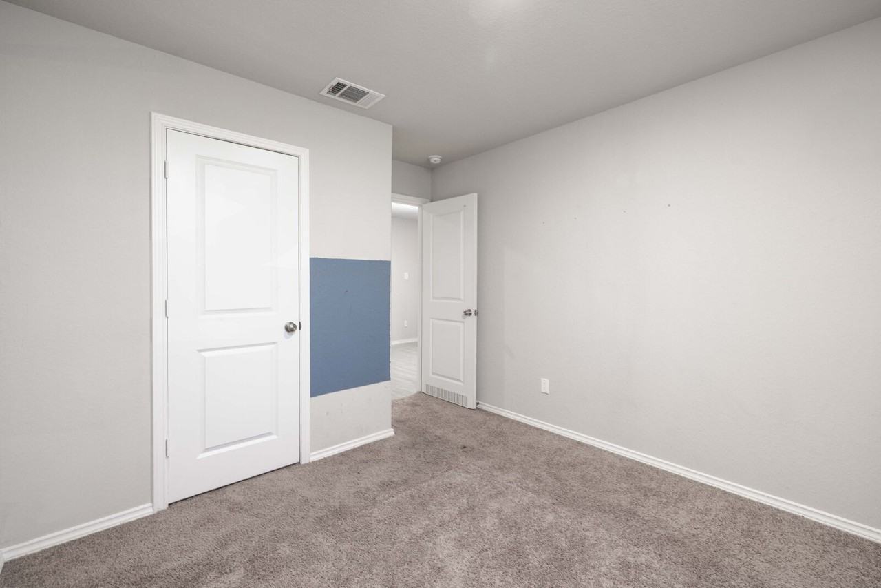 12744 Mirecourt Way - Photo 7 of 29