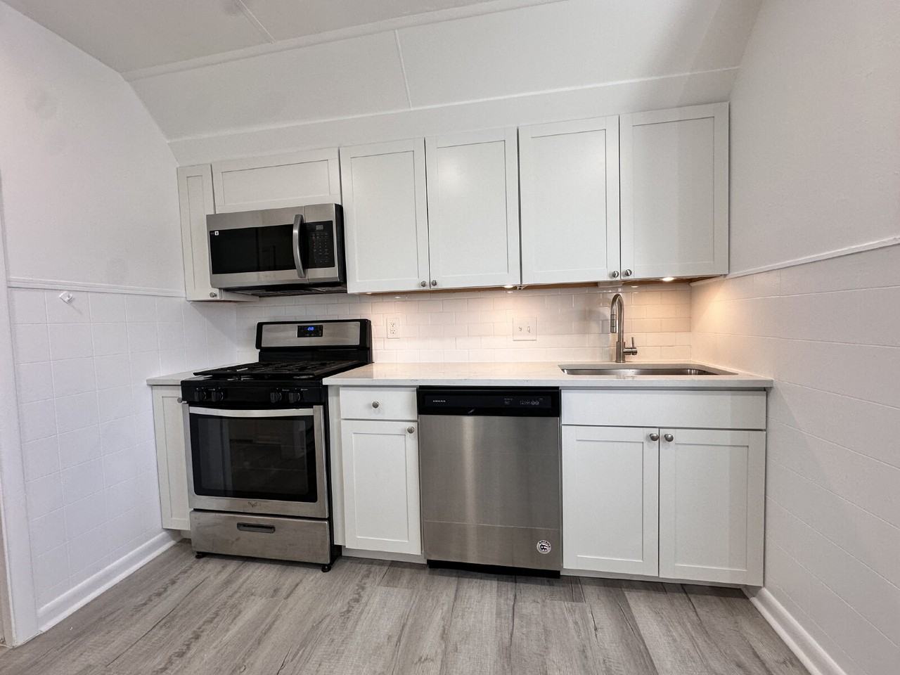 1419 Fillmore St Unit 3 - Photo 5 of 11