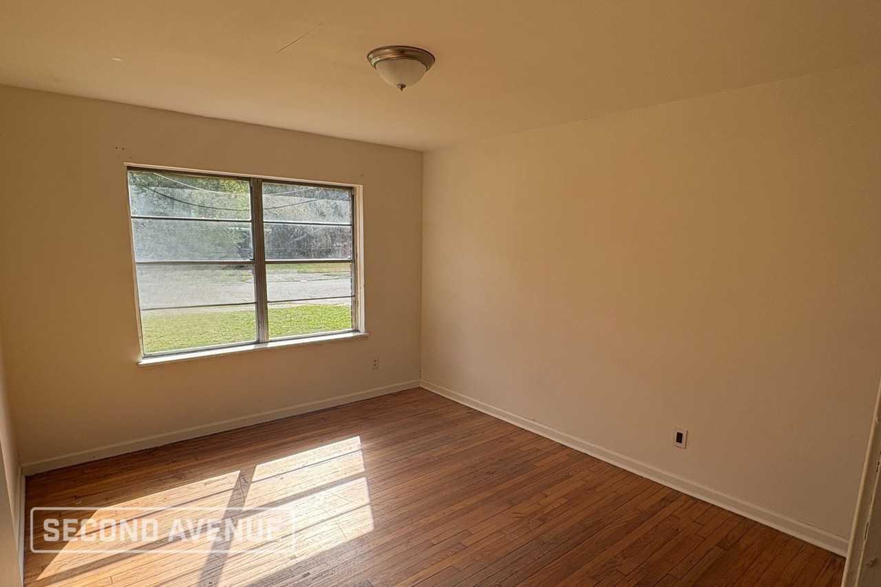 343 E Delz Dr - Photo 5 of 13