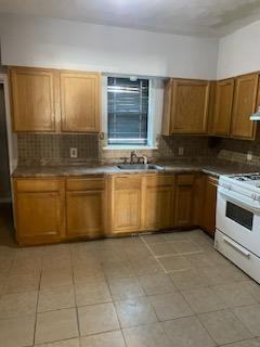 2530 W Gordon St - Photo 2 of 13