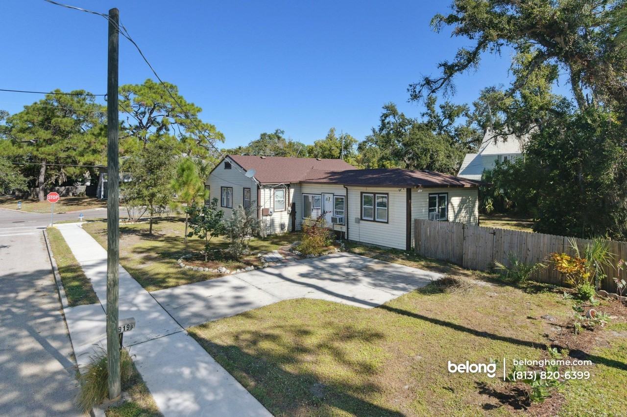 1919 12th Ave W #B - Photo 2 of 18