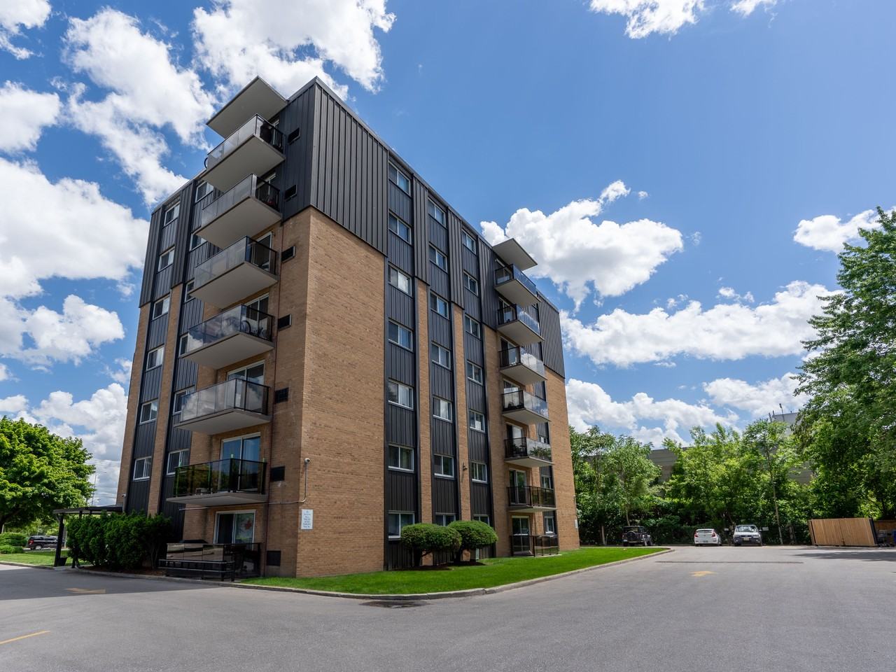 Patricia Apartments - Photo 7 of 24