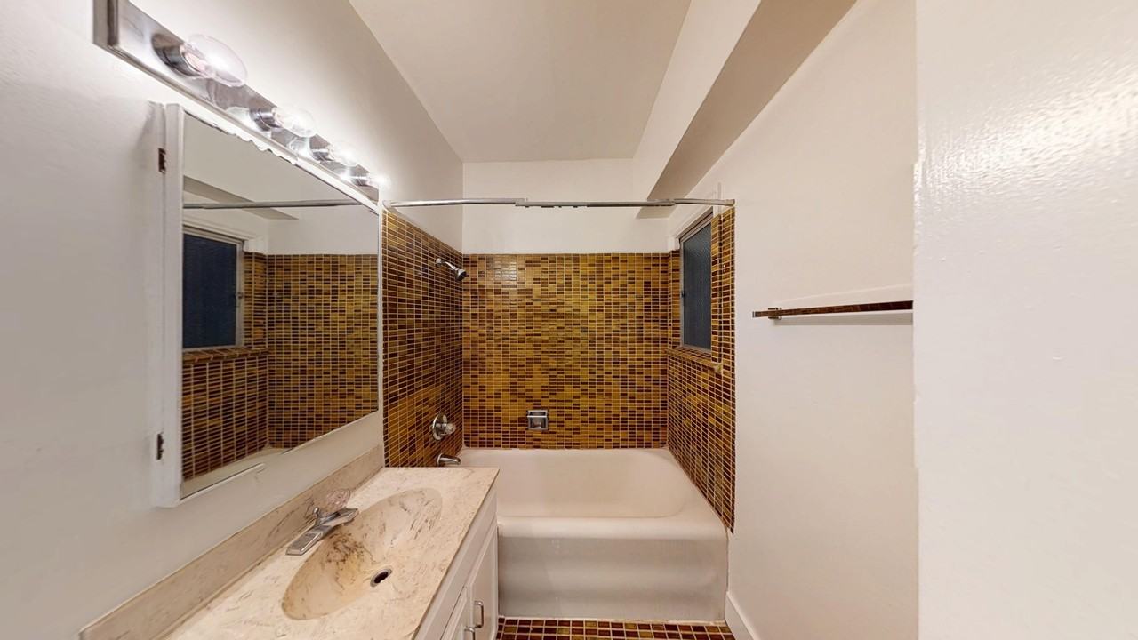 1472 Filbert Street - Photo 5 of 49