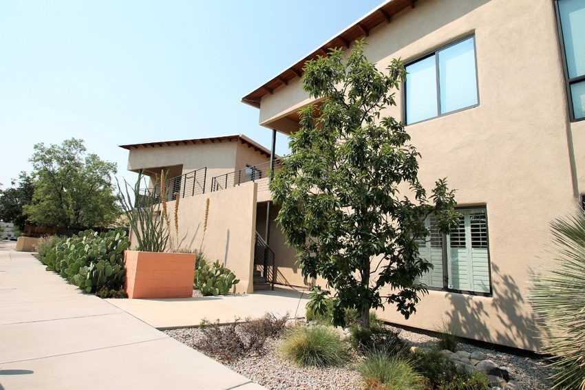 201 Aliso Dr Se - Photo 5 of 27