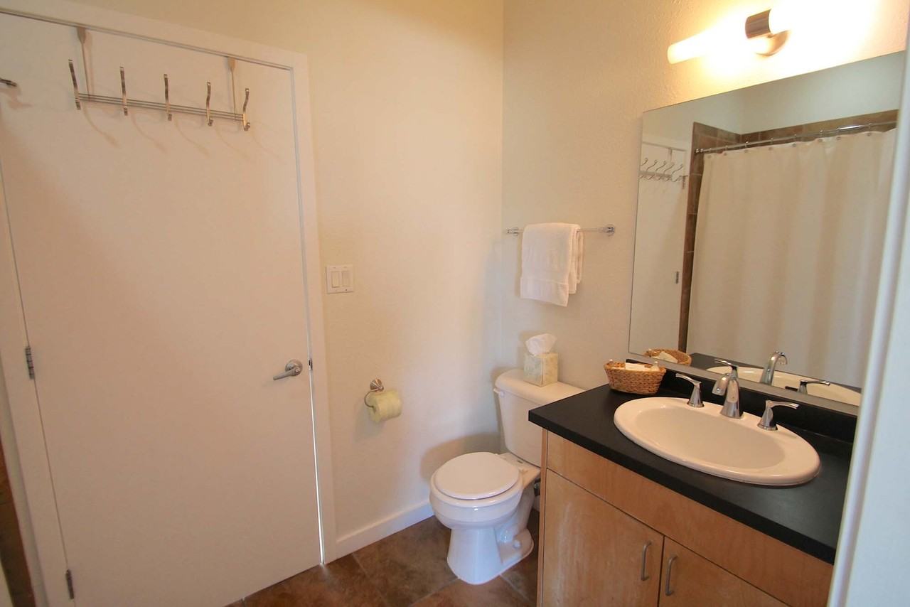 201 Aliso Dr Se - Photo 7 of 27