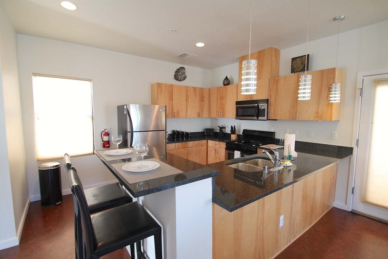 201 Aliso Dr Se - Photo 5 of 27