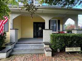 featured image of 323 Saint Mary St